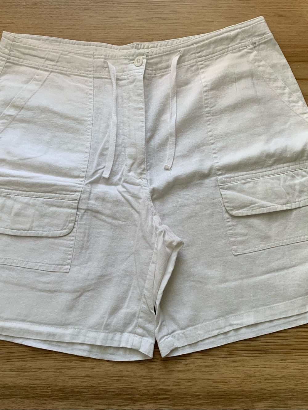 Women’s White Linen-Blend Cargo Shorts